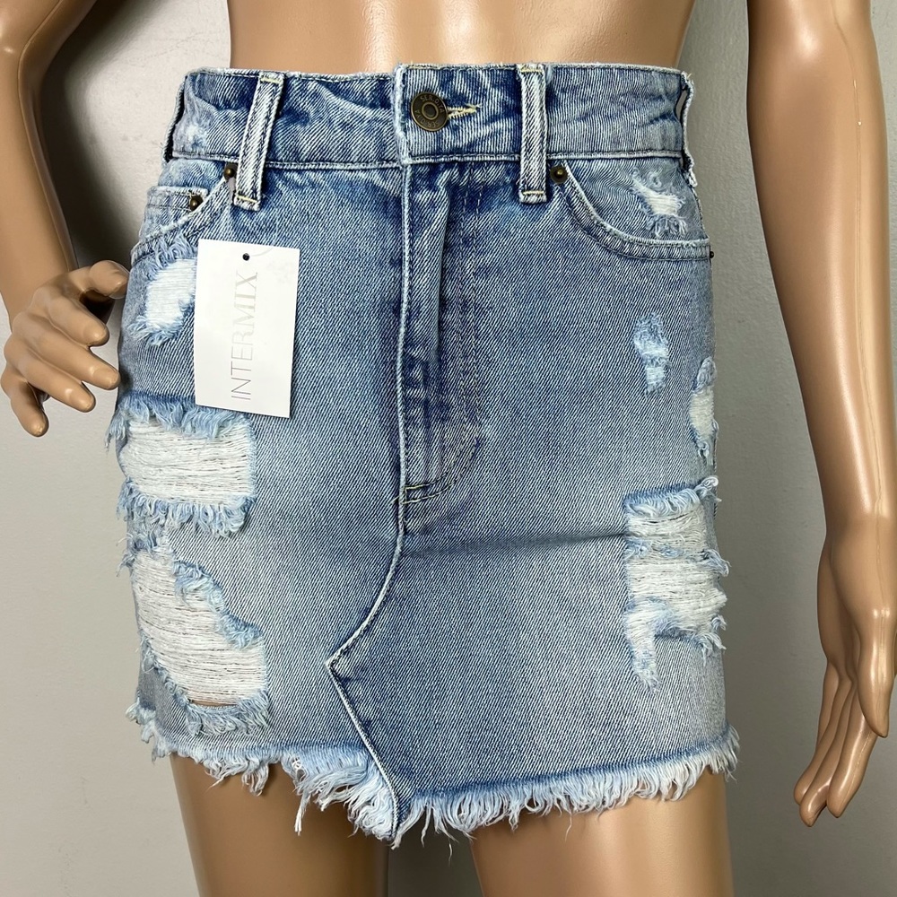 NEW SER.O.YA REVOLVE DISTRESSED DENIM MINI SKIRT - Picture 2 of 10
